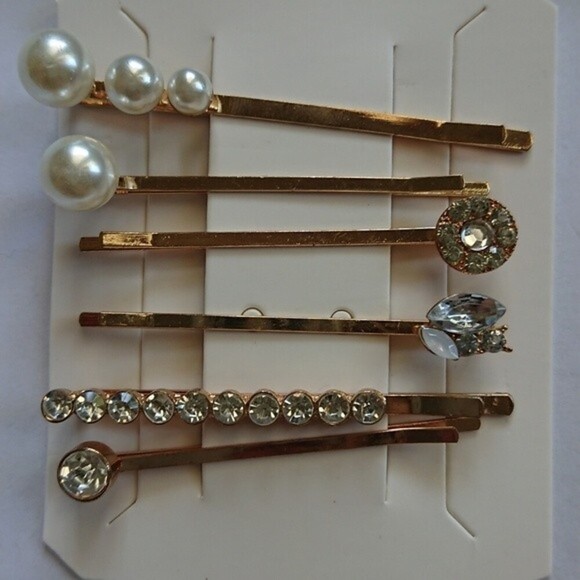 A set of 6 pearls/crystals hair clips - Picture 1 of 4